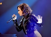 Деми Ловато (Demi Lovato) performing at Wild 94.9's Jingle Ball at the Oracle Arena in Oakland, California, 03.12.2015 (120xHQ) 91498e453112119