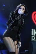 Деми Ловато (Demi Lovato) performing at Wild 94.9's Jingle Ball at the Oracle Arena in Oakland, California, 03.12.2015 (120xHQ) 967744453114159