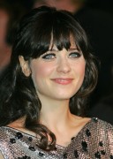 Zooey Deschanel - Страница 6 4f0eea454258095