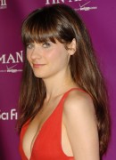 Zooey Deschanel - Страница 6 E12c82454257976