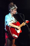 Нина Несбитт (Nina Nesbitt) Performing at The Roadhouse in Manchester. 10.05.2011 (7xHQ) 344fea455018371