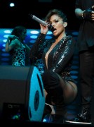 Дженнифер Лопез (Jennifer Lopez) performs Onstage during The Megaton at Madison Square Garden in New York City, 28.10.2015 - 24xHQ 9761cc455017934