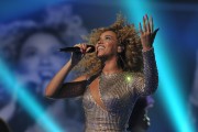 Бейонсе (Beyonce) Performs on X-Factor France (June 28, 2011) (53xHQ) Ff5000455179658