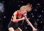 Тейлор Свифт (Taylor Swift) 1989 World Tour HuffingtonPost Recap 2015 - 22xНQ 625455456396650