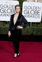 Taylor Schilling - 73rd Annual Golden Globe Awards at the Beverly Hilton Hotel in Beverly Hills - January 10, 2016 - 36xHQ E08ffe458601273