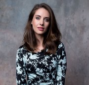 Элисон Бри (Alison Brie) Francois Berthier Portraits at the 2015 American Film Festival of Deauville - 11xHQ 2008b7459554984