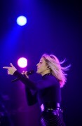 Элли Голдинг (Ellie Goulding) Delirium World Tour in Hamburg, 21.01.2016 - 21xHQ 68a423461132582