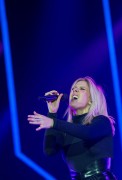 Элли Голдинг (Ellie Goulding) Delirium World Tour in Hamburg, 21.01.2016 - 21xHQ 738be8461132315