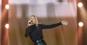 Элли Голдинг (Ellie Goulding) Delirium World Tour in Hamburg, 21.01.2016 - 21xHQ C89882461132473