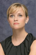 Риз Уизерспун (Reese Witherspoon) Munawar Hosain Portraits for Rendition Press Conference on October 4, 2007 - 35xHQ 49aa49462539751