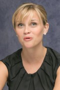 Риз Уизерспун (Reese Witherspoon) Munawar Hosain Portraits for Rendition Press Conference on October 4, 2007 - 35xHQ 7bf1cf462539740