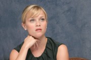 Риз Уизерспун (Reese Witherspoon) Munawar Hosain Portraits for Rendition Press Conference on October 4, 2007 - 35xHQ 8b52ee462539870