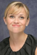 Риз Уизерспун (Reese Witherspoon) Munawar Hosain Portraits for Rendition Press Conference on October 4, 2007 - 35xHQ 9db908462539757