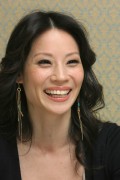 Люси Лью (Lucy Liu) Lucky Number Slevin Press Conference 2005 - 30xHQ 097c64463263419