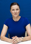 Люси Лоулесс (Lucy Lawless) Spartacus press conference portraits by Armando Gallo (Beverly Hills, July 28, 2011) - 15xHQ 4119dc463266070