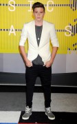 Бруклин Бекхэм (Brooklyn Beckham) MTV Video Music Awards at Microsoft Theater, 30.08.2015 (101xHQ) 119699463648228