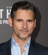 Эрик Бана (Eric Bana) The Finest Hours Premiere at the Chinese Theatre, 25.01.2016 - 31xHQ) 5638d9463644378