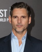 Эрик Бана (Eric Bana) The Finest Hours Premiere at the Chinese Theatre, 25.01.2016 - 31xHQ) 956e2e463644369