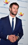 Крис Хемсворт (Chris Hemsworth) There's Nothing Like Australia Campaign Launch at Bryant Park in New York (January 25, 2016) (19xHQ) 658f97463651940