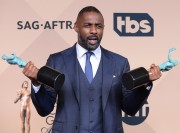 Идрис Эльба (Idris Elba) 22nd Annual Screen Actors Guild Awards at The Shrine Auditorium in Los Angeles, 30.01.2016 (5xHQ) 6ddfa2463656478