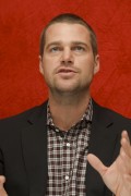 Крис О’Доннелл (Chris O'Donnell) 'NCIS Los Angeles' press conference portraits by Munawar Hosain (October 10, 2009) - 51xHQ 2717fd463679215