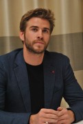 Лиам Хемсворт (Liam Hemsworth) 'The Hunger Games - Mockingjay Part 2' Press Conference Portraits by Yoram Kahana, 03.11.2015 - 34xHQ 0a669e463964669