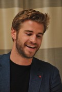 Лиам Хемсворт (Liam Hemsworth) 'The Hunger Games - Mockingjay Part 2' Press Conference Portraits by Yoram Kahana, 03.11.2015 - 34xHQ B09ccb463964804