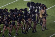 Бейонсе (Beyonce) sings during Pepsi Super Bowl 50 Halftime Show at Levi's Stadium (06.02.2016) (68xHQ) 34bce0464177824