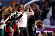 Бейонсе (Beyonce) sings during Pepsi Super Bowl 50 Halftime Show at Levi's Stadium (06.02.2016) (68xHQ) C0262c464177765