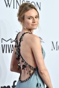 Diane Kruger - Страница 9 7c3bc2464576807