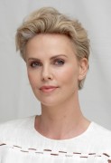 Шарлиз Терон (Charlize Theron) 'A Million Ways to Die in the West' Press Conference, 07.03.2014 (18xHQ) 4b1ef3464948318
