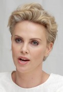 Шарлиз Терон (Charlize Theron) 'A Million Ways to Die in the West' Press Conference, 07.03.2014 (18xHQ) 4c6c6e464948292