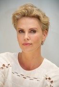 Шарлиз Терон (Charlize Theron) 'A Million Ways to Die in the West' Press Conference, 07.03.2014 (18xHQ) 800e5c464948383