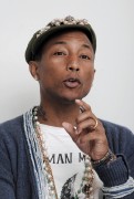 Фаррелл Уильямс (Pharrell Williams) 'Paddington' Press Conference (01.12.2014) 85e6da464951064