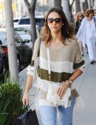 Джессика Альба / Jessica Alba - Shopping in Beverly Hills 13.02.16 D0f88e465430488