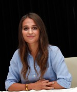 Алисия Викандер (Alicia Vikander) 'The Danish Girl' Press Conference during the 2015 Toronto International Film Festival (13.09.2015) 1c85a2465617978