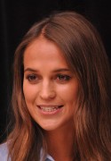 Алисия Викандер (Alicia Vikander) 'The Danish Girl' Press Conference during the 2015 Toronto International Film Festival (13.09.2015) 6b87c4465617969