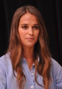 Алисия Викандер (Alicia Vikander) 'The Danish Girl' Press Conference during the 2015 Toronto International Film Festival (13.09.2015) 866285465618252