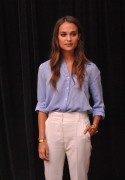 Алисия Викандер (Alicia Vikander) 'The Danish Girl' Press Conference during the 2015 Toronto International Film Festival (13.09.2015) Ab5255465618349