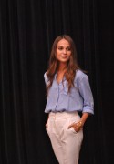 Алисия Викандер (Alicia Vikander) 'The Danish Girl' Press Conference during the 2015 Toronto International Film Festival (13.09.2015) Fb50fd465618362