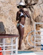Лупита Нионго (Lupita Nyong'o) Poolside in Cannes, France, 18.05.2015 (17xHQ) 9c901c466207620