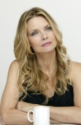 Мишель Пфайффер (Michelle Pfeiffer) Stardust press conference portraits by Leo Rigah (Los Angeles, 28.07.07) (41xHQ) E62dc9466321472