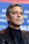 Джордж Клуни (George Clooney) 'Hail, Caesar' Press Conference during the 66th Berlinale International Film Festival in Berlin, 11.02.2016 (19xHQ) 36c1b7466663863