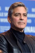 Джордж Клуни (George Clooney) 'Hail, Caesar' Press Conference during the 66th Berlinale International Film Festival in Berlin, 11.02.2016 (19xHQ) 42bb58466664173