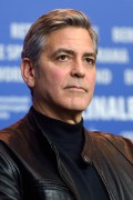 Джордж Клуни (George Clooney) 'Hail, Caesar' Press Conference during the 66th Berlinale International Film Festival in Berlin, 11.02.2016 (19xHQ) C66f01466664319