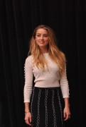 Эмбер Хёрд (Amber Heard) 'The Danish Girl' Press Conference Portraits by Yoram Kahana, 13.09.2015 - 20xHQ 38ea19466670926