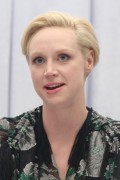 Гвендолин Кристи (Gwendoline Christie) Press Conference for Star Wars The Force Awakens (Los Angeles, 04.12.2015) 5656dc467227673