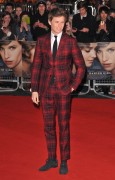 Эдди Редмэйн (Eddie Redmayne) 'The Danish Girl' premiere in London, England, 08.12.2015 (68хHQ) E35a3c467399325