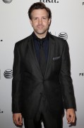 Джейсон Судейкис (Jason Sudeikis) Meadowland Premiere during 2015 Tribeca Film Festival at SVA Theater 1 (New York, 17.04.2015) - 20xHQ 236bd1467409478