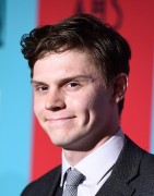 Эван Питерс (Evan Peters) FX's 'American Horror Story Freak Show' premiere screening at TCL Chinese Theatre (Hollywood, 05.10.2014) (25xHQ) 484fca467400103